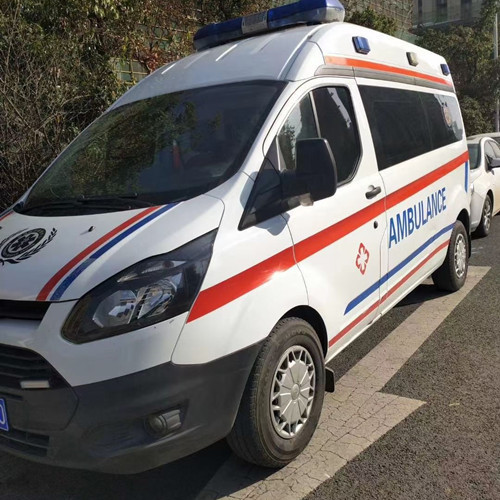 东山品质救护车出租,为您的健康出行负责